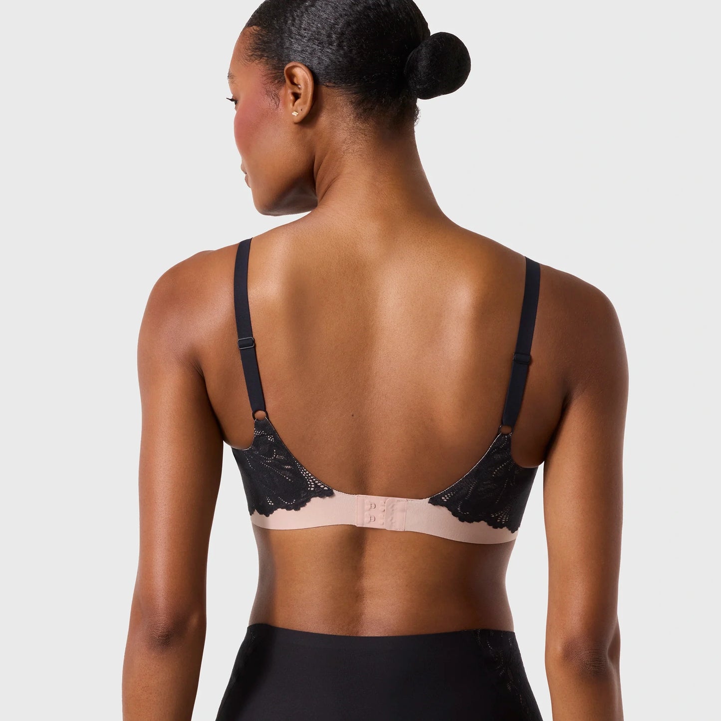 Smooth Lace Beyond Bra