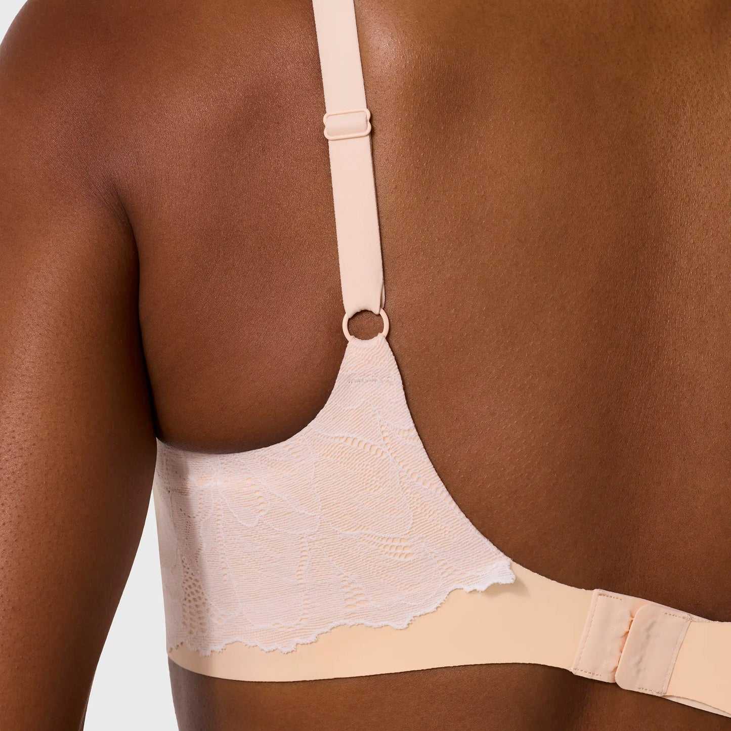 Smooth Lace Beyond Bra