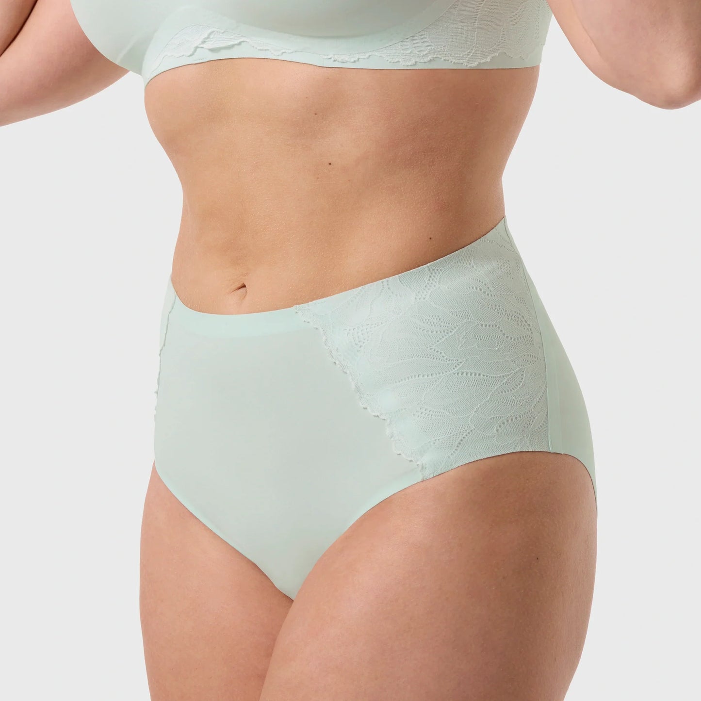 Smooth Lace High-Waisted Retro Bikini