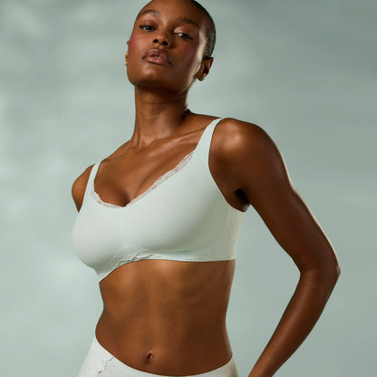 Smooth Lace Beyond Bra